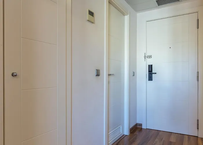 Luxury 100 Mtrs Apartament *