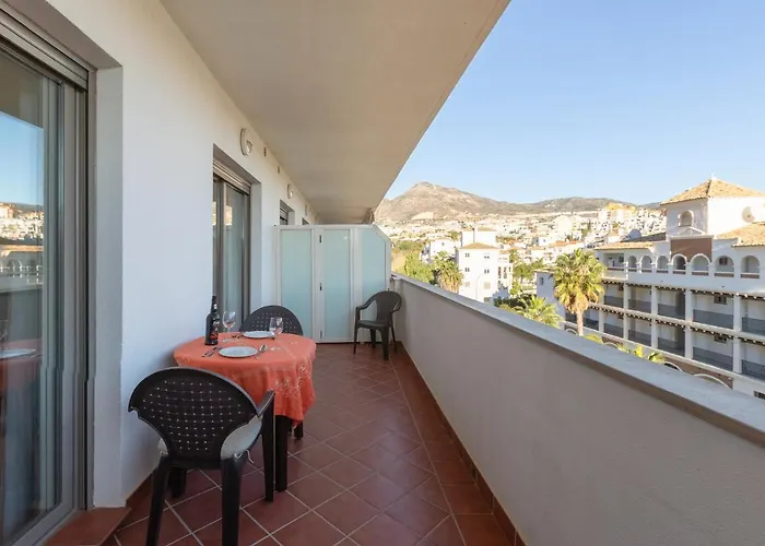 Luxury 100 Mtrs Apartament