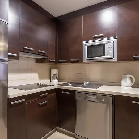 Luxury 100 Mtrs