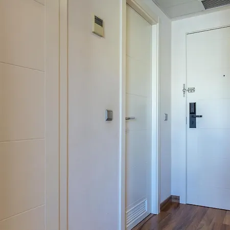Luxury 100 Mtrs Apartment *